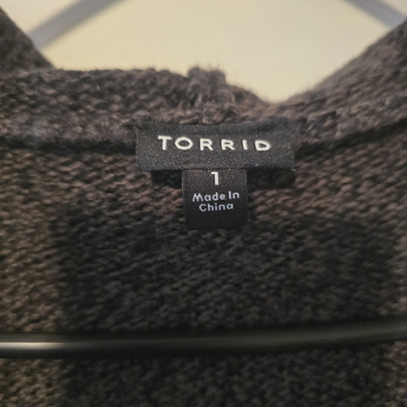 Torrid Heavy Cardigan - Size 1 - Picture 4 of 8